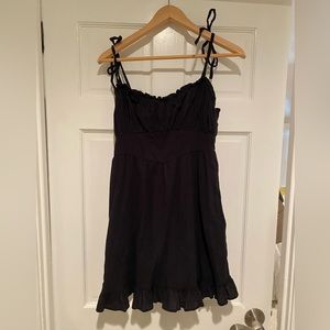 Aerie black babydoll dress. size medium. worn twice. 10/10 condition